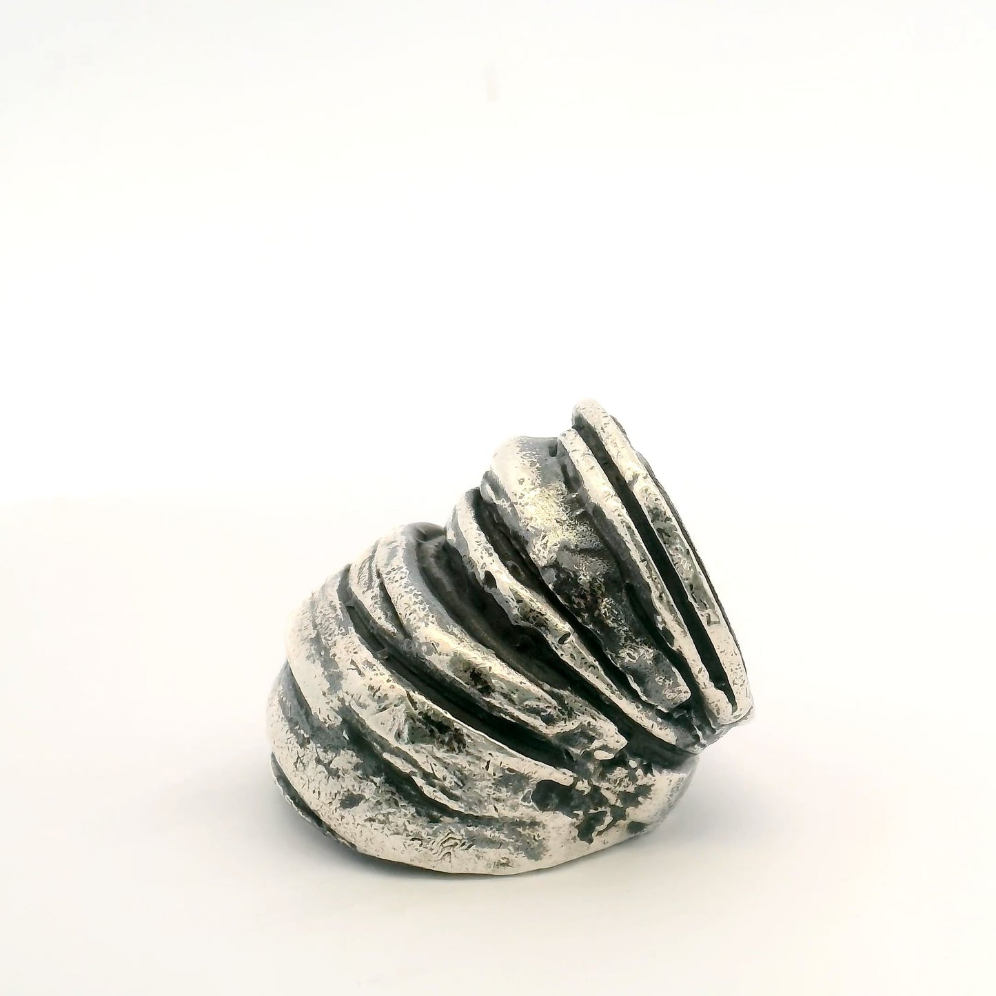 Object B - woman's ring - WR01