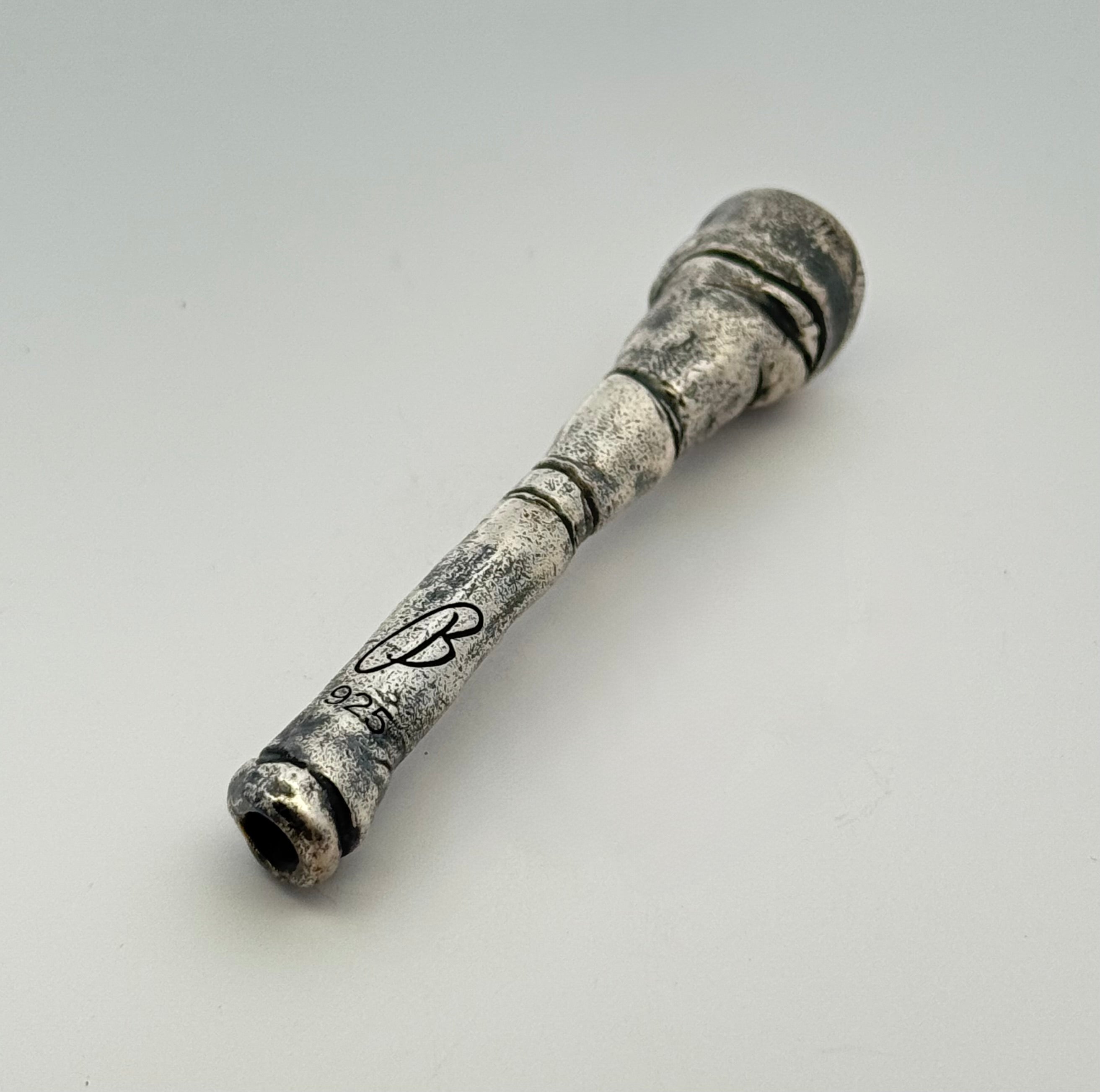 Object B - CIGARETTE HOLDER