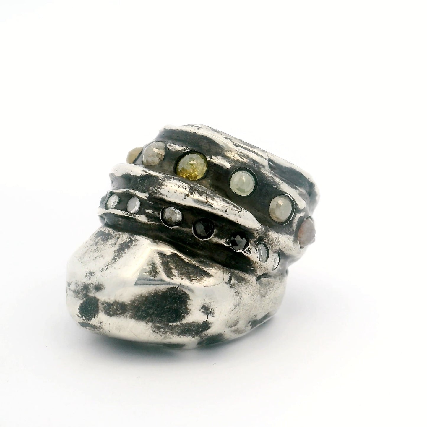 Object B - Ring 001