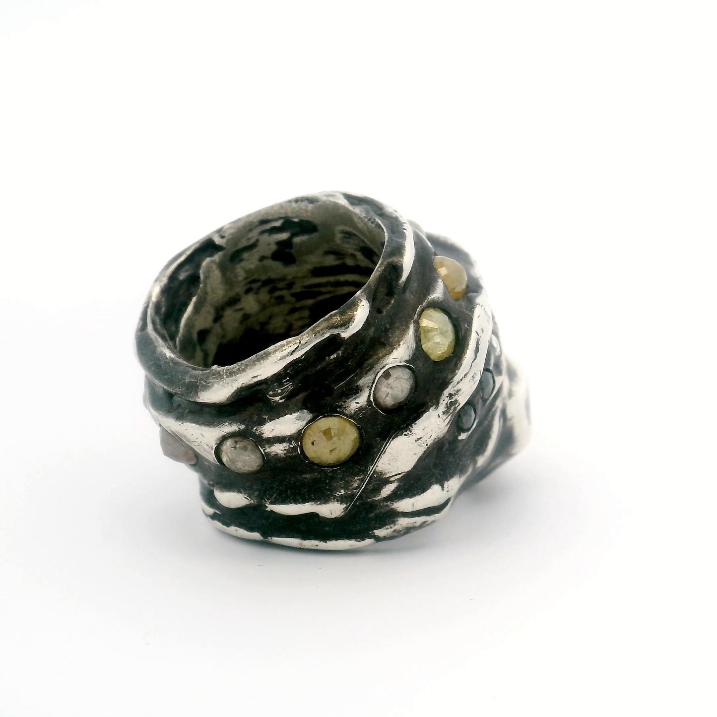 Object B - Ring 001
