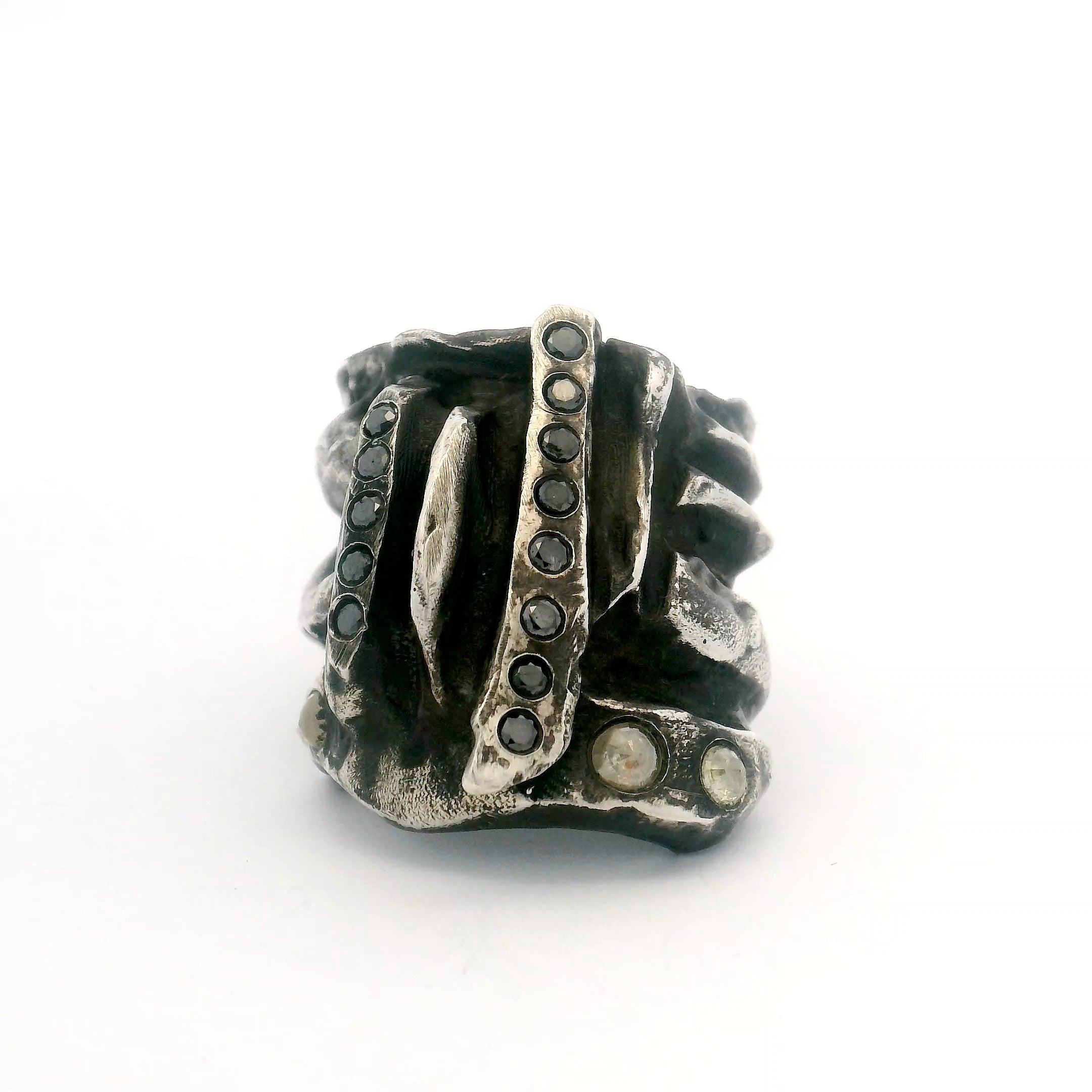 Object B - RING 02