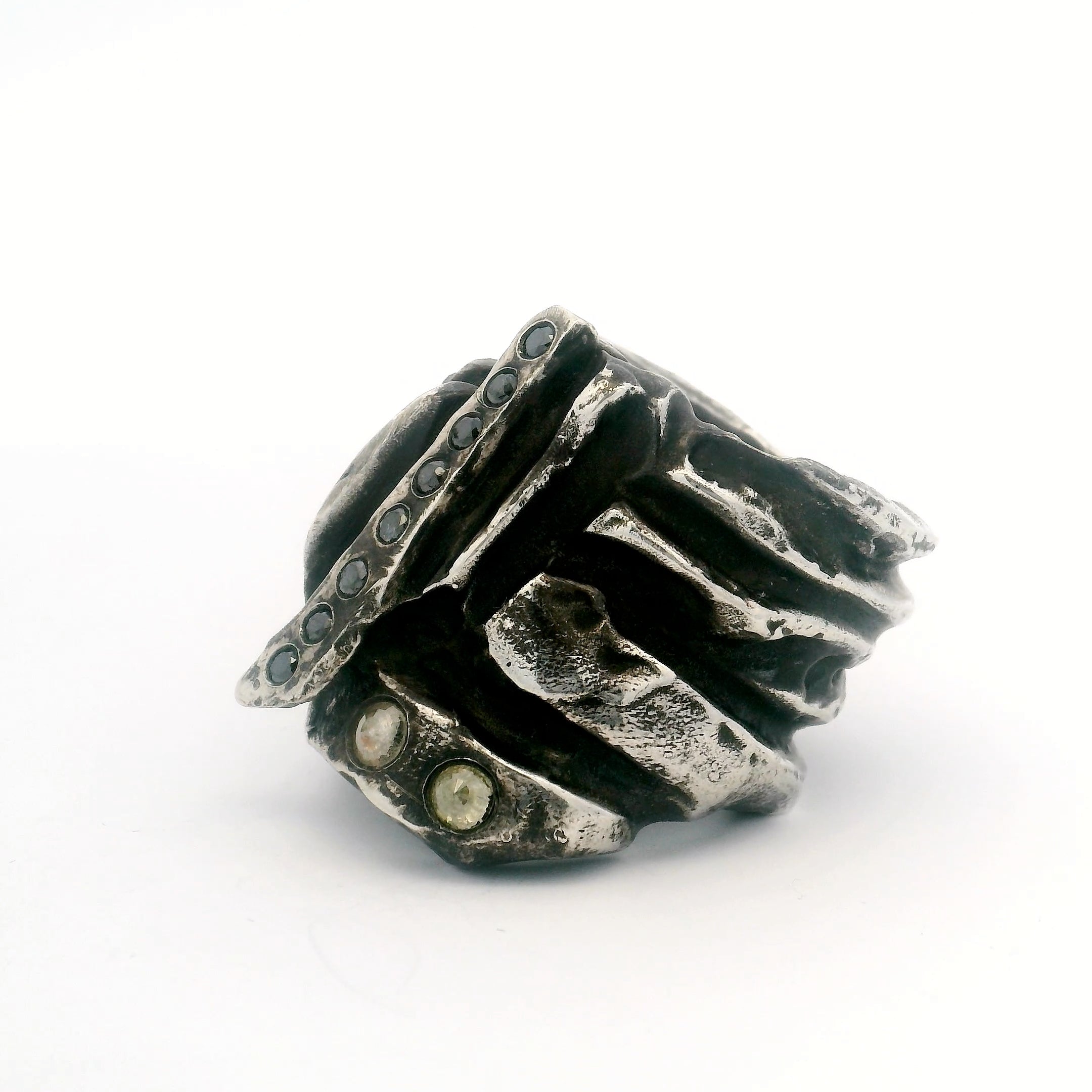 Object B - RING 02