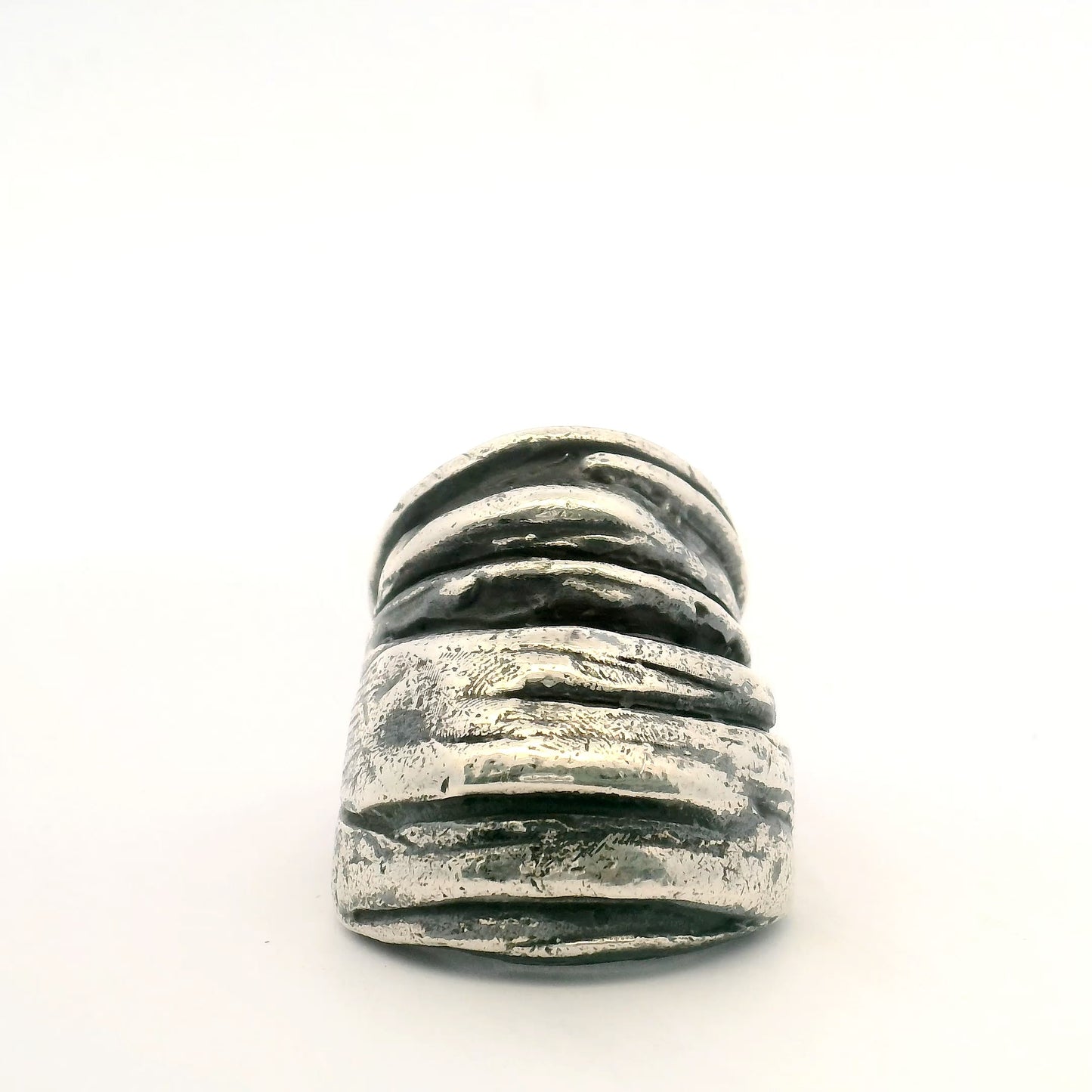 Object B - woman's ring - WR01