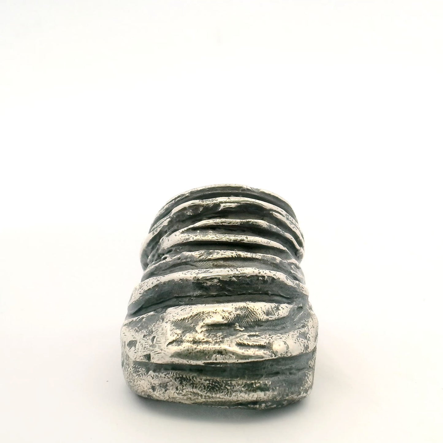 Object B - woman's ring - WR002