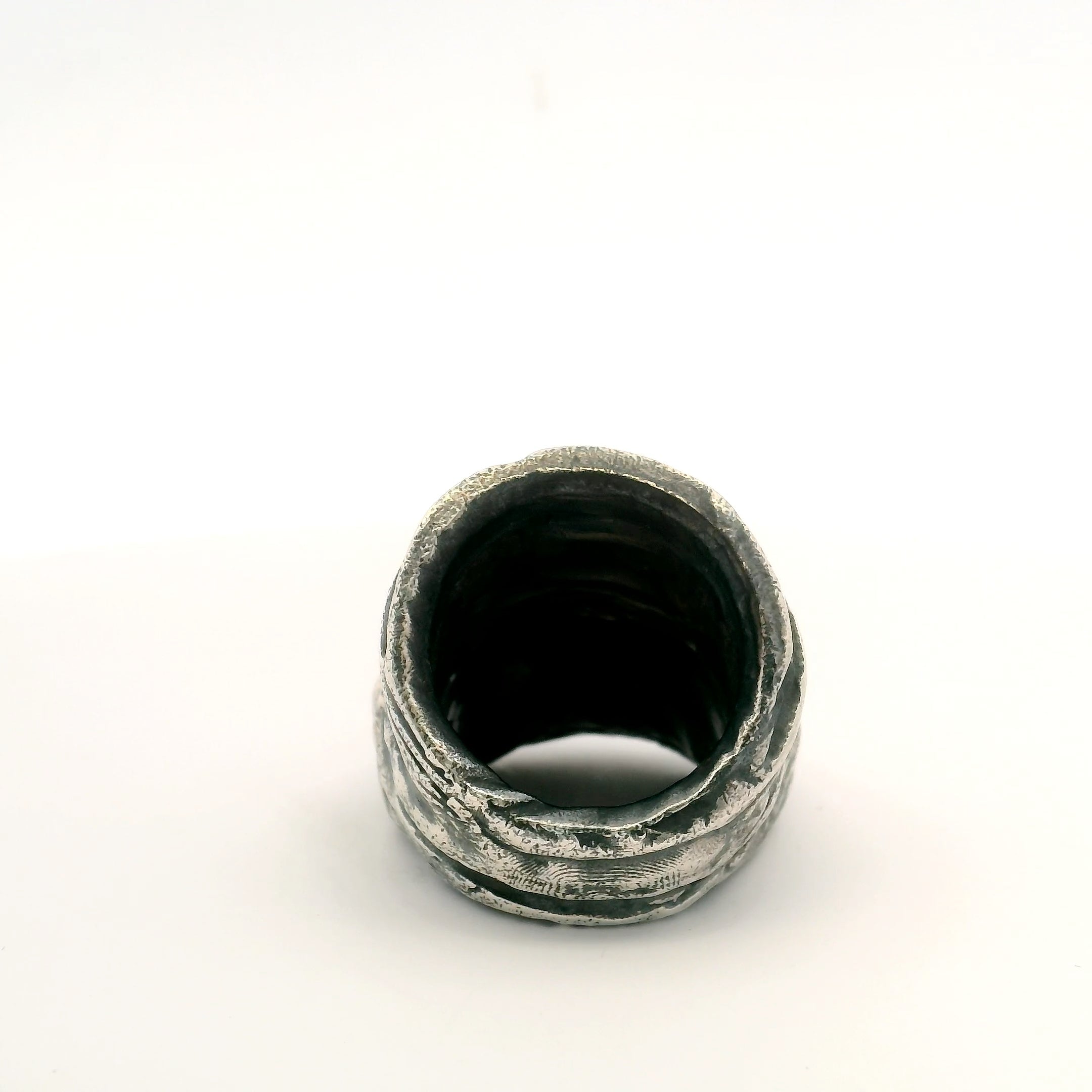 Object B - woman's ring - WR002