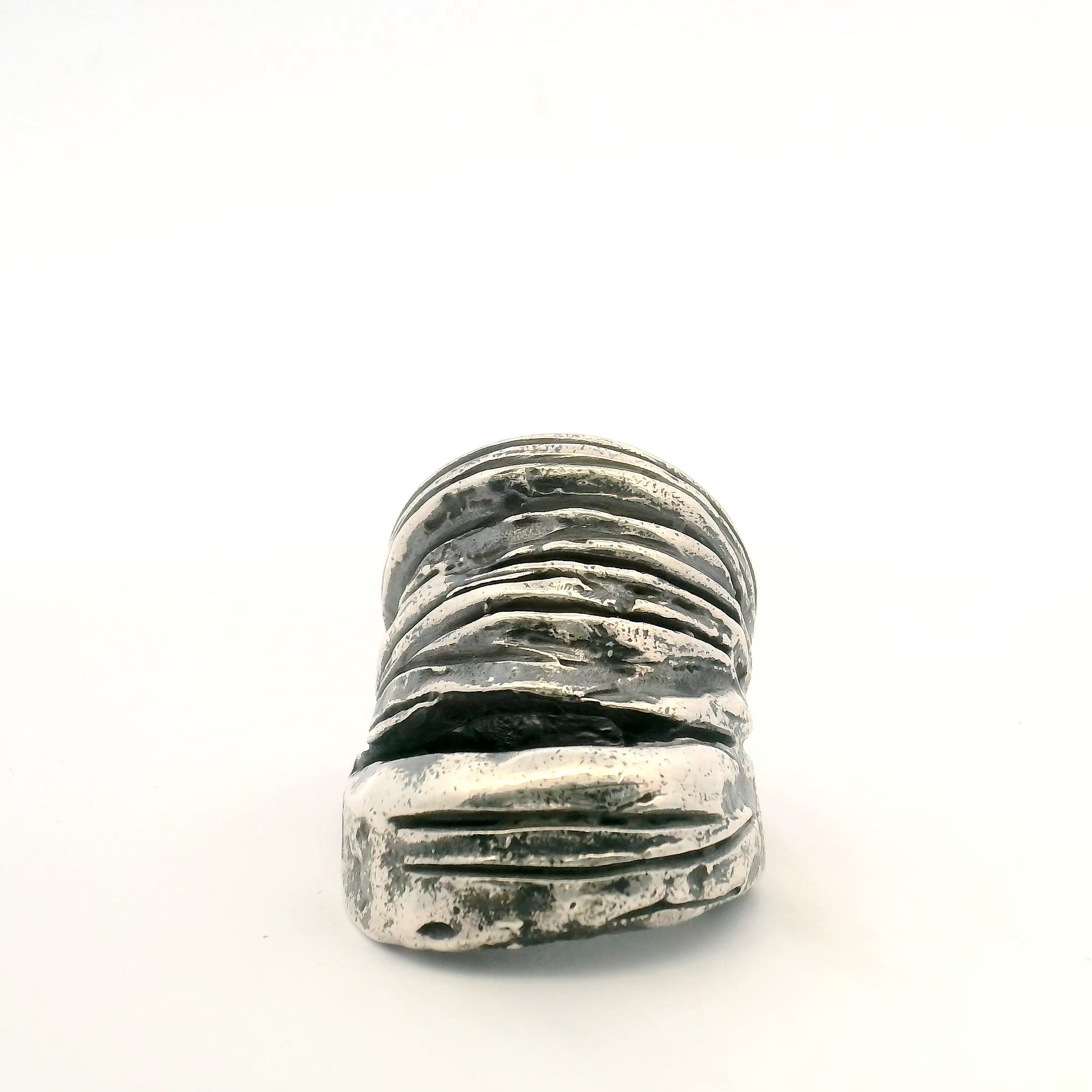 Object B - woman's ring - WR003